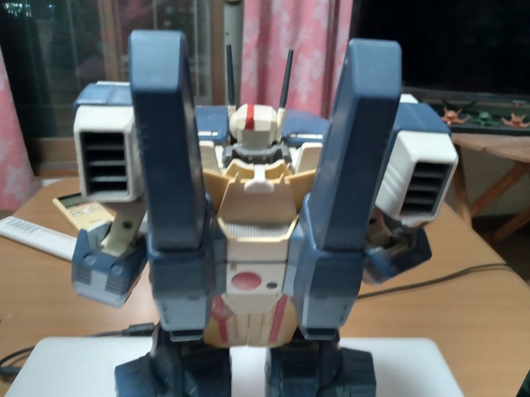 やまと マクロス アーマードバルキリー1/48のやつ