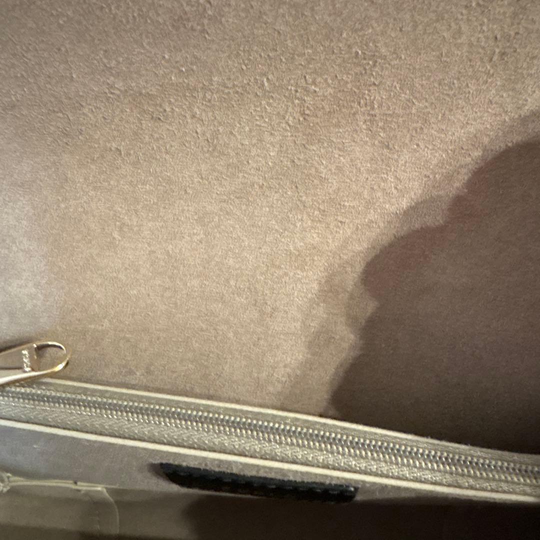 FURLA ベージュ レザー ショルダーバッグ