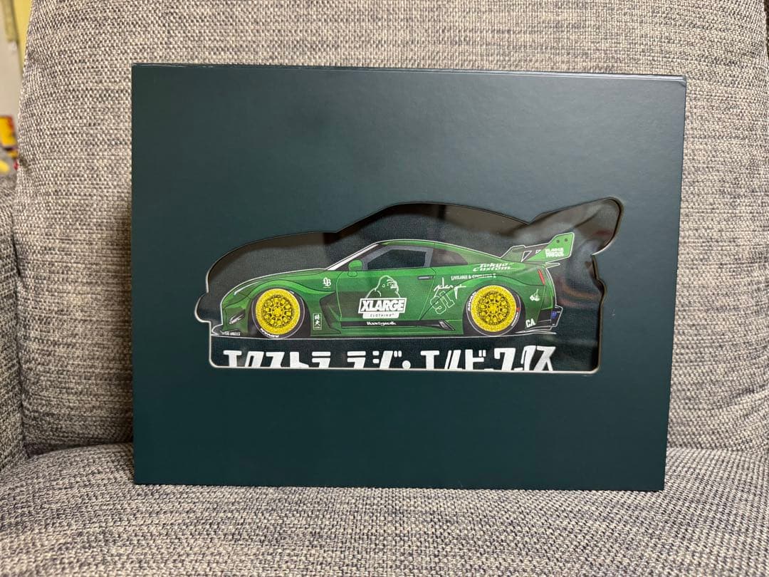 MINIGT 1/64 LBWK × XLARGE スペシャルBOX GT-R