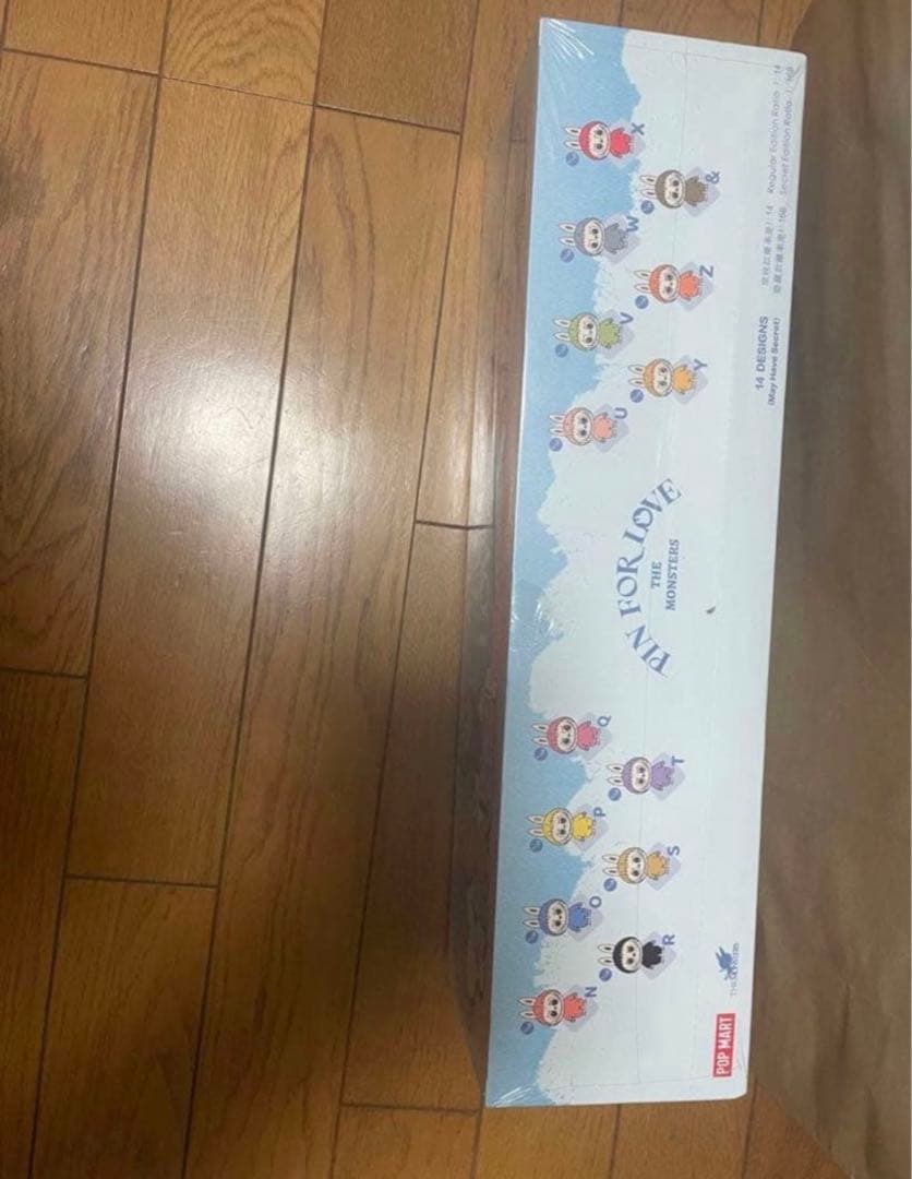 ラブブ　PIN for LOVE アソートボックス　正規品未開封LABUBU 青