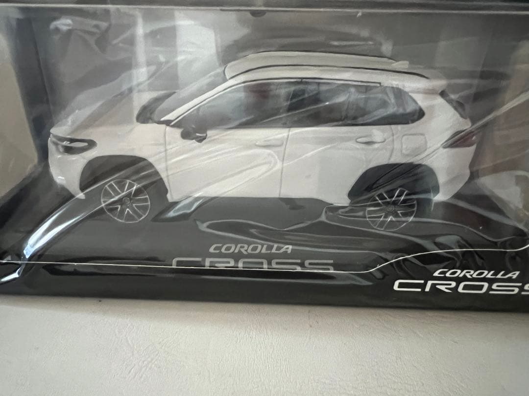 新型カローラクロスミニカー