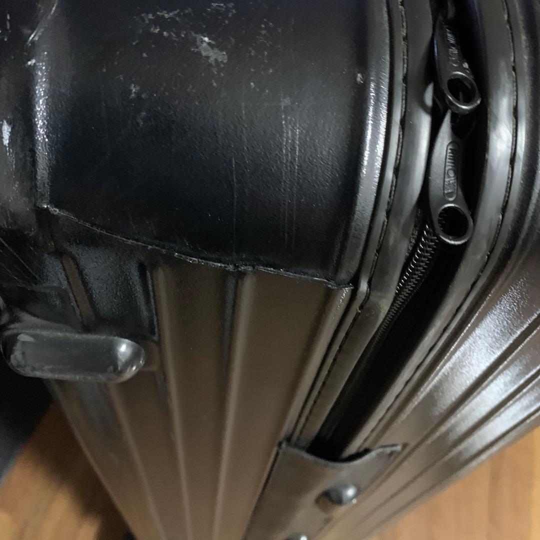 リモワ　ブラック ストライプ キャリーケース中古⭐️