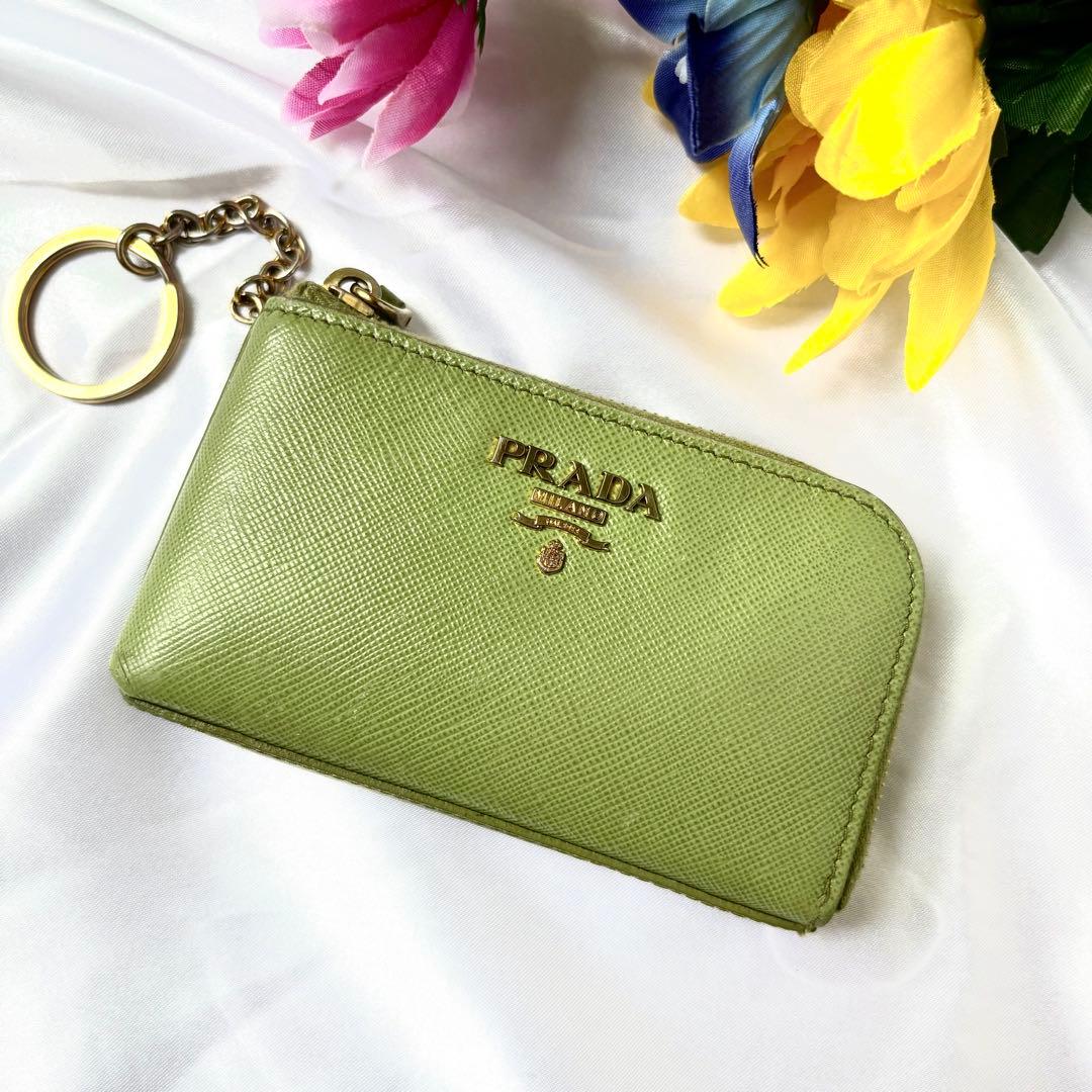 美品✨プラダ ケース キーリング 小銭入れ サフィアーノレザー グリーン