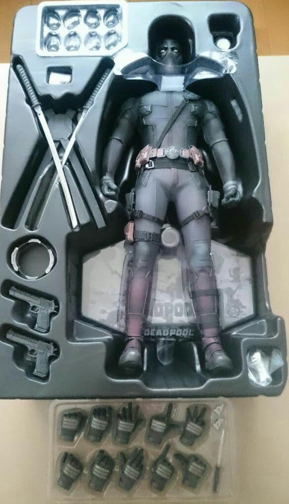 ホットトイズ ムービー マスターピース デッドプール 2点セット