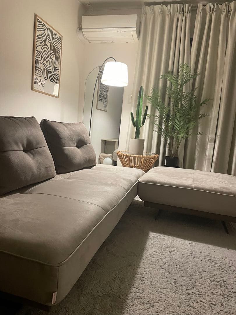 引越しセール中@Meg アルフレードソファーとオットマンと背もたれ11万円