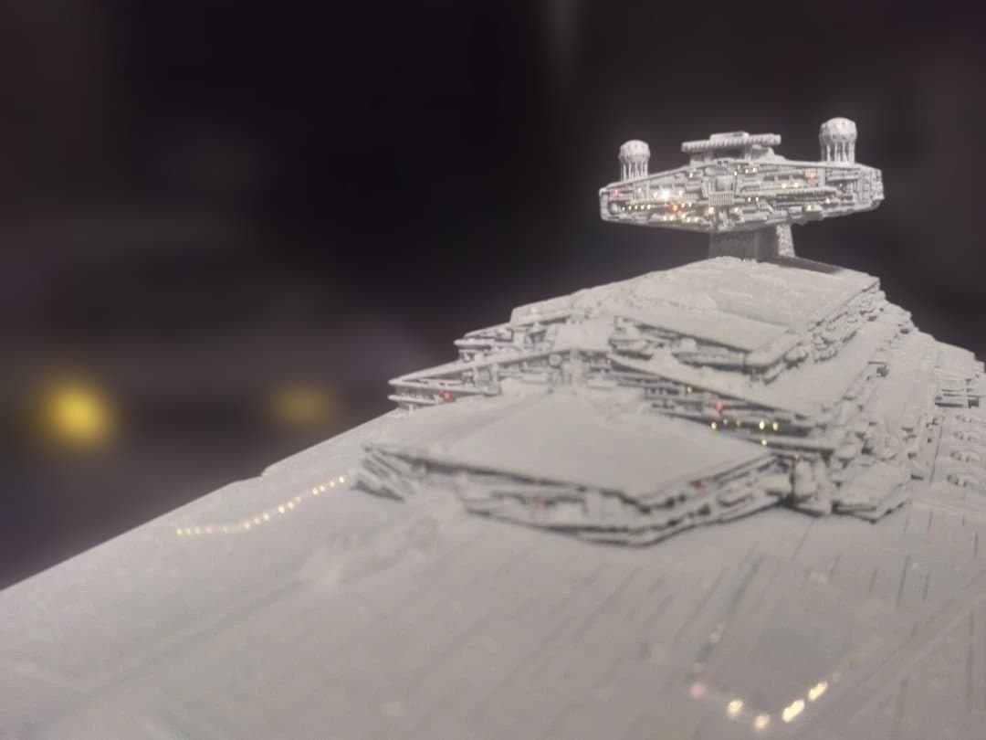 バンダイ スターデストロイヤー デススター塗装完成品