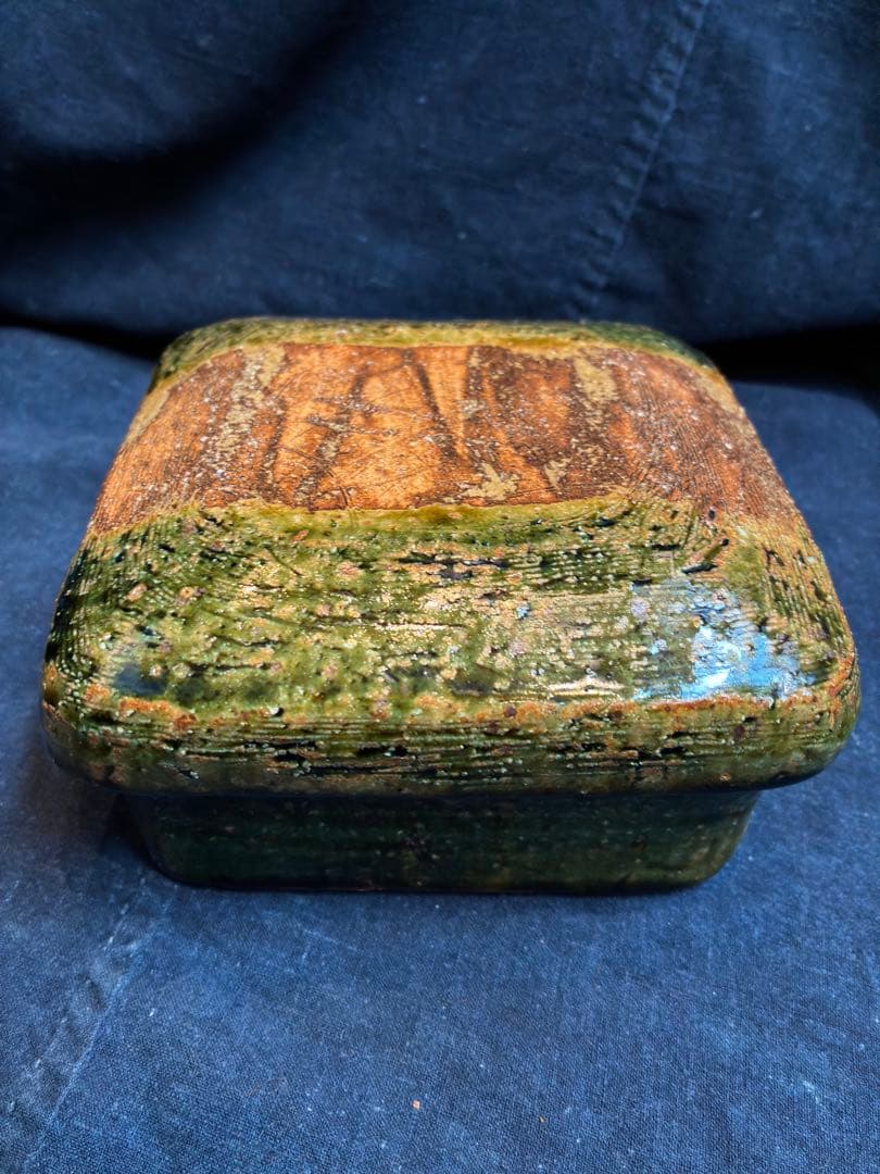 岩井窯　山本教行　蓋物　菓子器　織部釉　傷無 15×15センチ×高さ7センチ