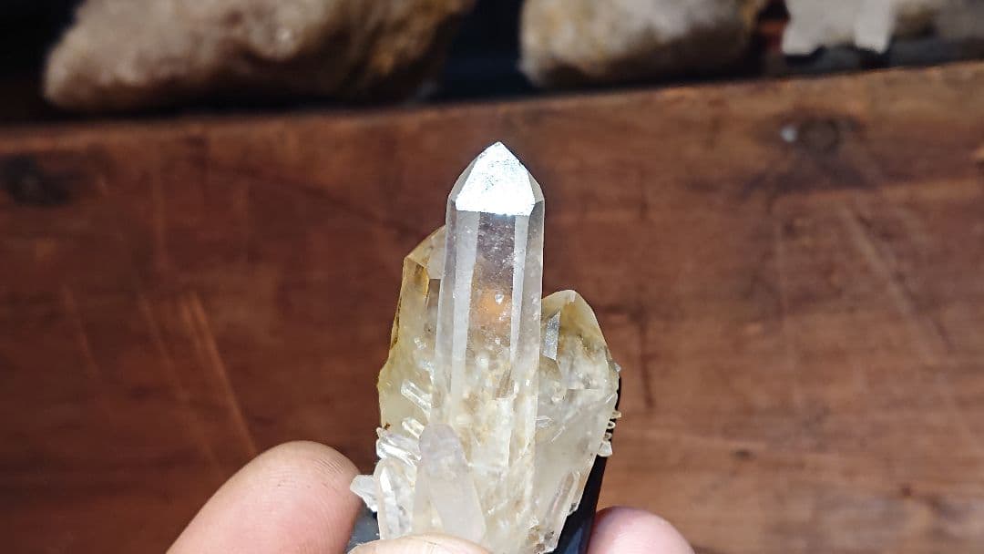 国産水晶のクラスター 希少品 美品