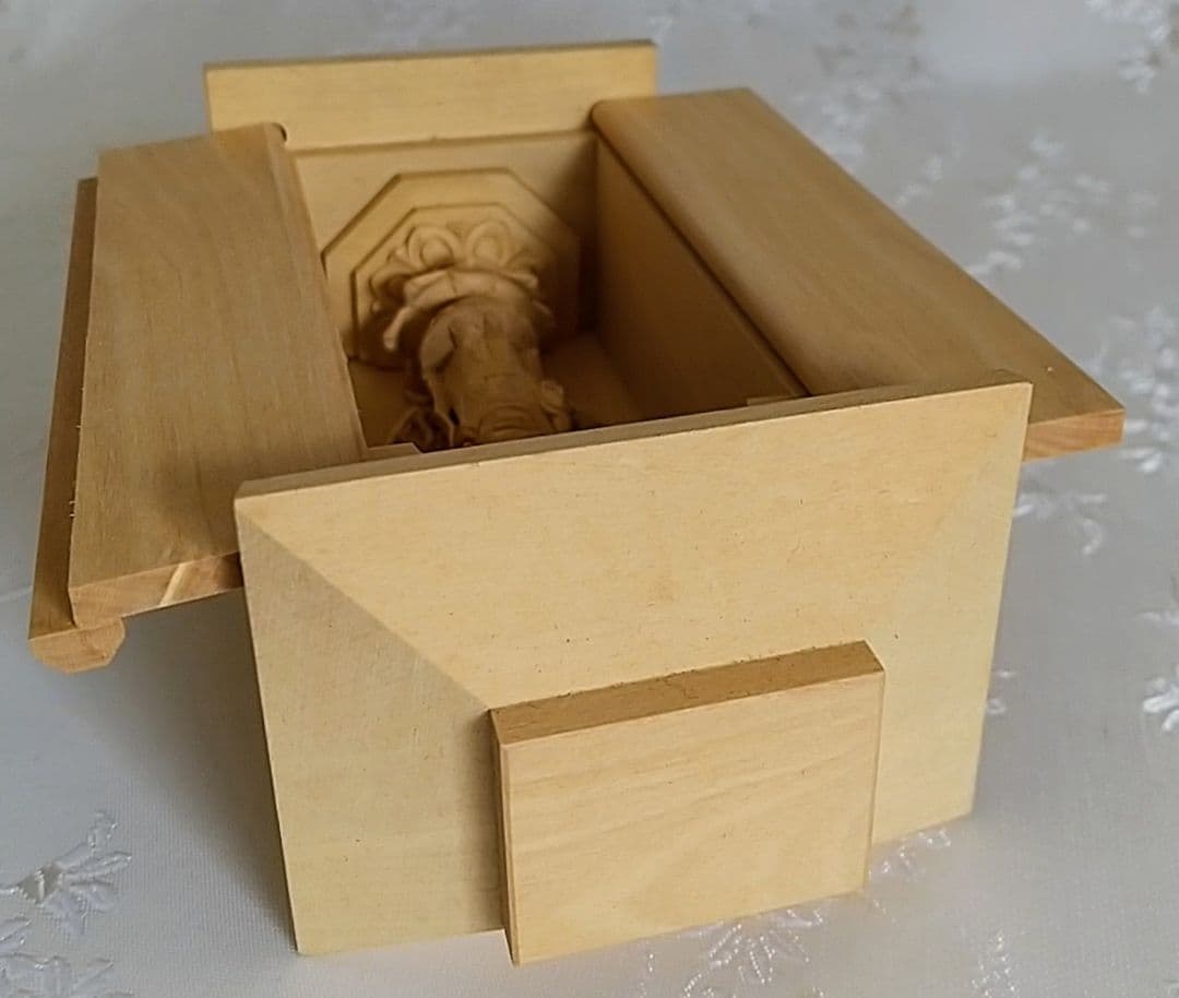 十一面観音菩薩像【極小】#406 厨子入り 木彫 仏像