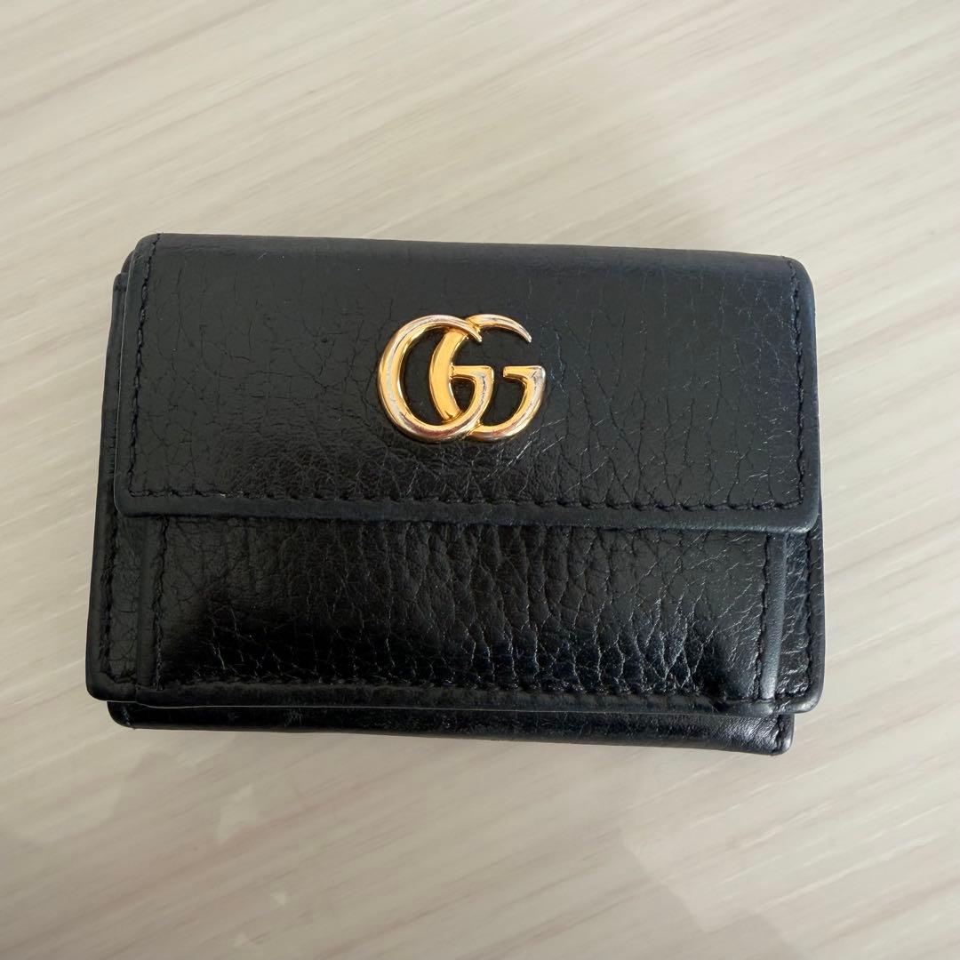GUCCI ブラックレザー 三つ折り財布
