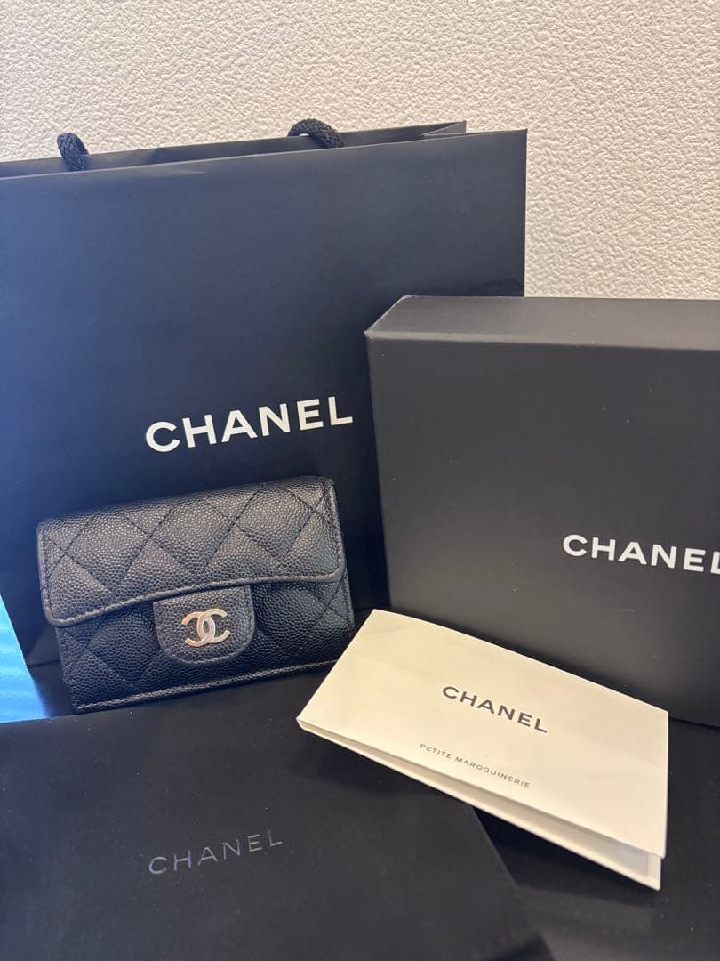 最上級美品‼️CHANEL ブラック 三つ折り財布