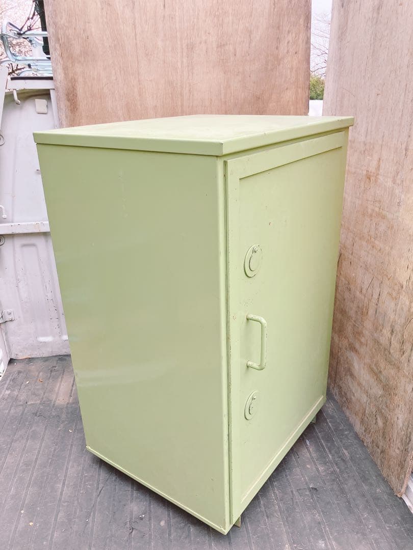 火薬貯蔵庫 保管庫 危険物 鍵付