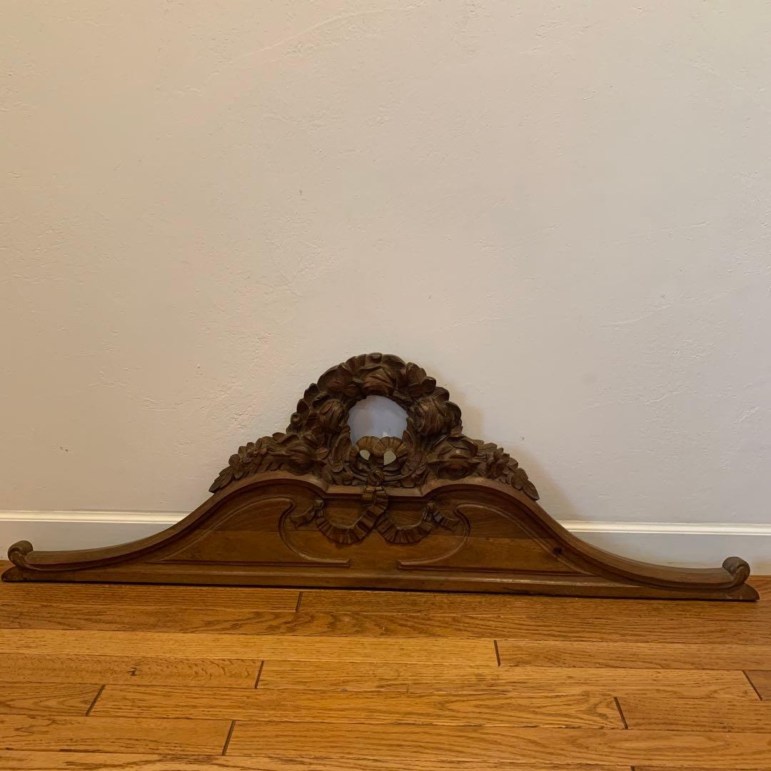 フランスアンティーク　家具装飾　重厚なバラとリボン