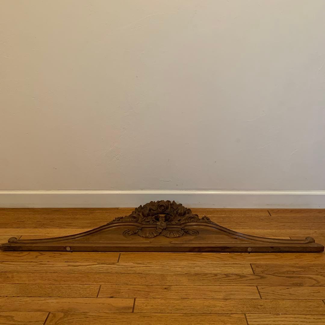 フランスアンティーク　家具装飾　重厚なバラとリボン