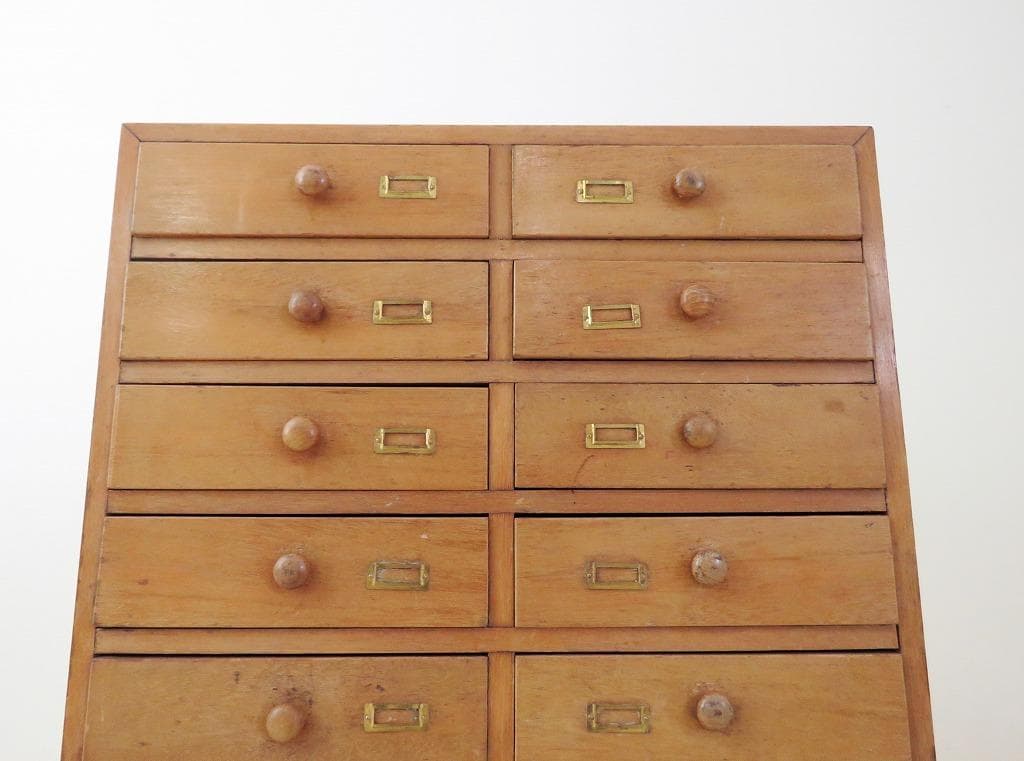 古い木製引き出し 20杯 キャスター ヴィンテージ 古家具 書類 小物入れ