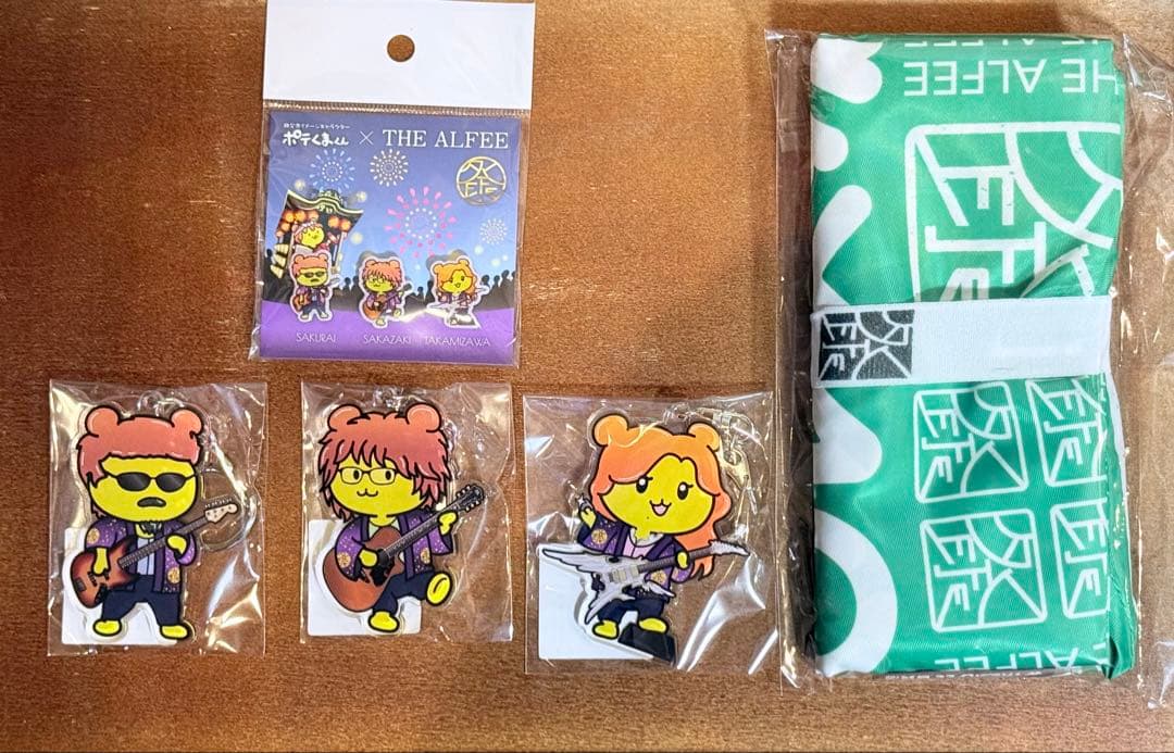 秩父限定　ポテくまくん× ALFEEキーホルダー3種＆ピンバッジ＆マルシェバック
