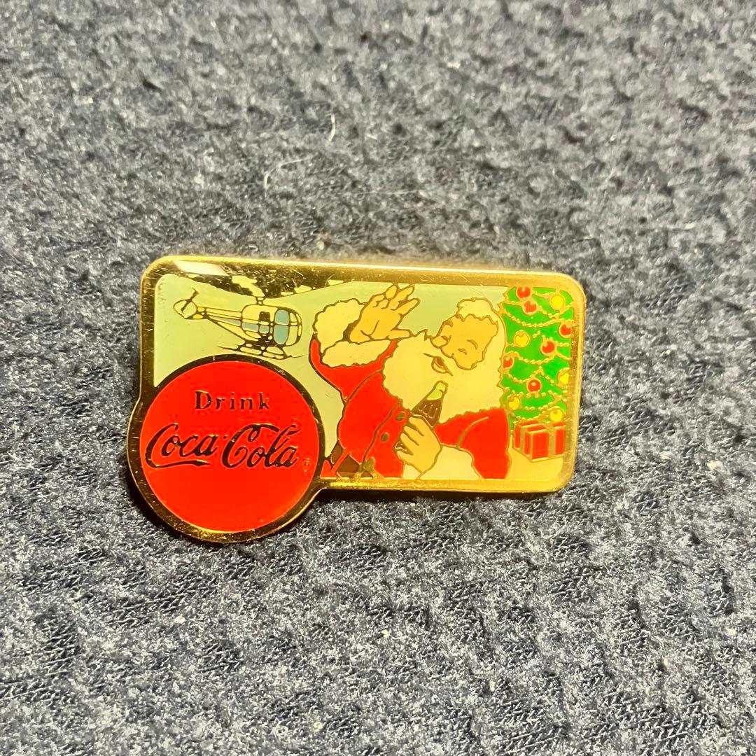 コカコーラサンタクロースピンバッチ10個セット