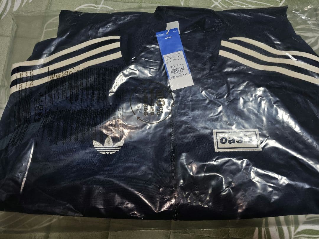 adidas Oasis　TOKYO JAPAN入り　トラックトップ　XL