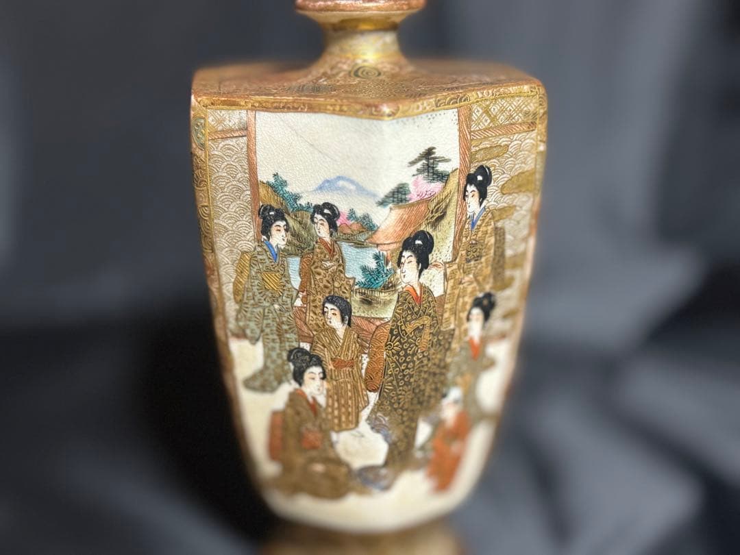 大日本薩摩焼保土田金襴手人物花瓶