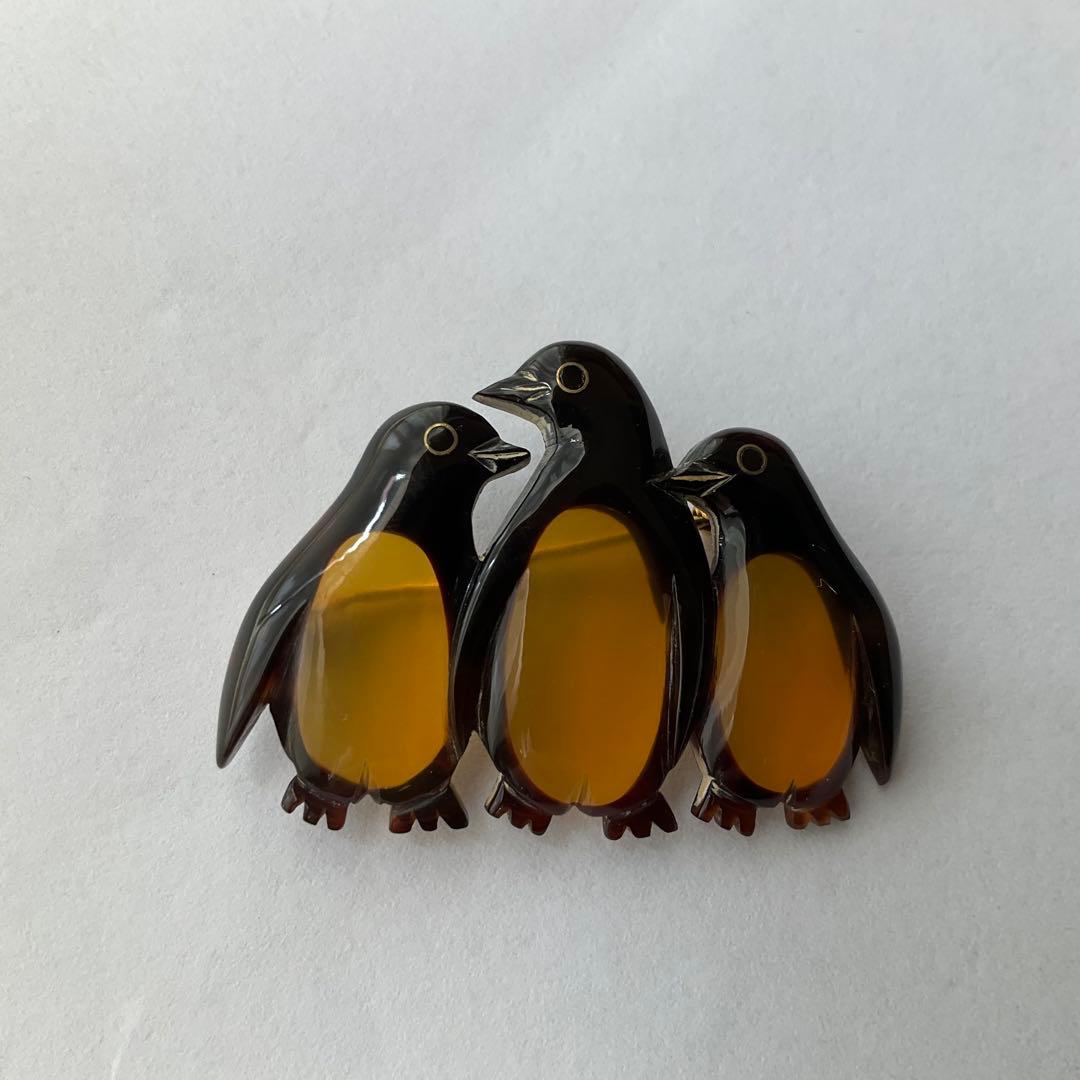 本べっこう　白甲　黒甲　仲良しペンギン　ブローチ