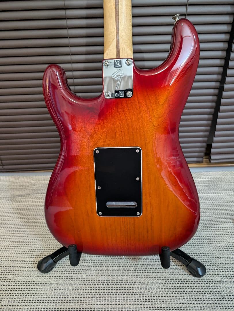 ギター Fender Player Stratocaster HSS Plus Top