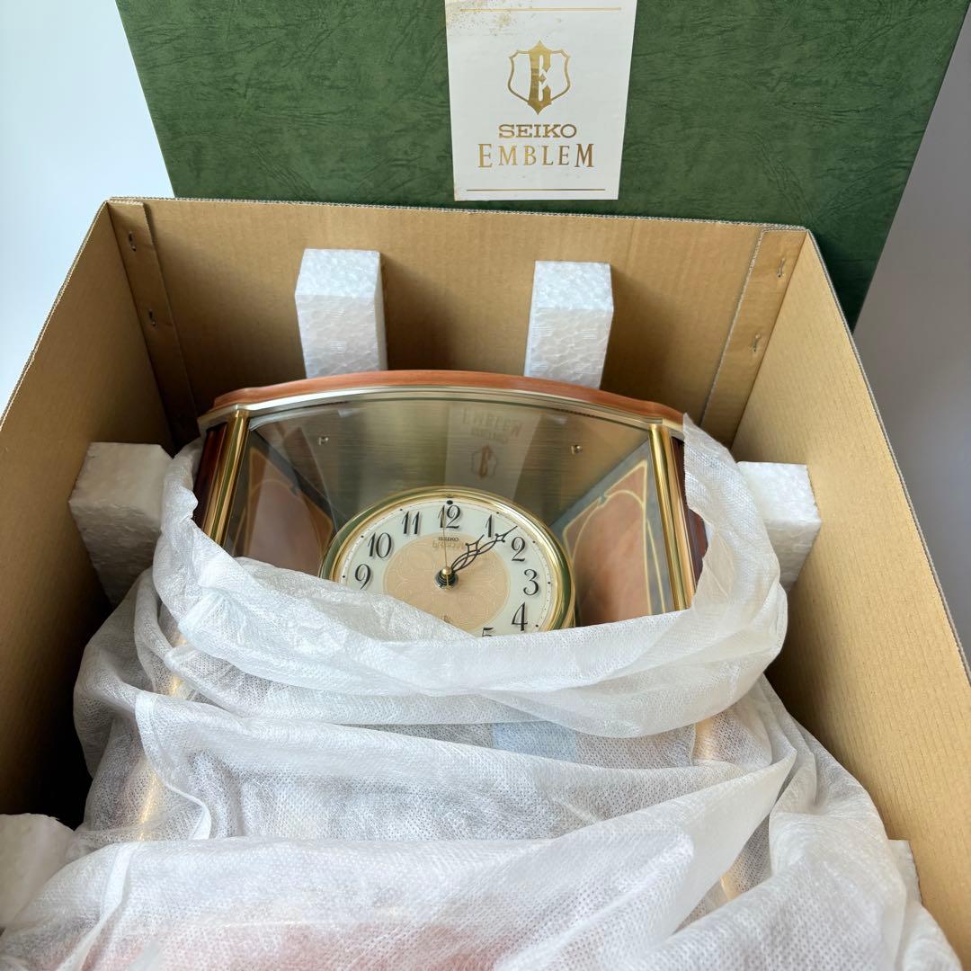 新品未使用　セイコーメロディ置時計エンブレム　木象嵌　電波置き時計　HW528B