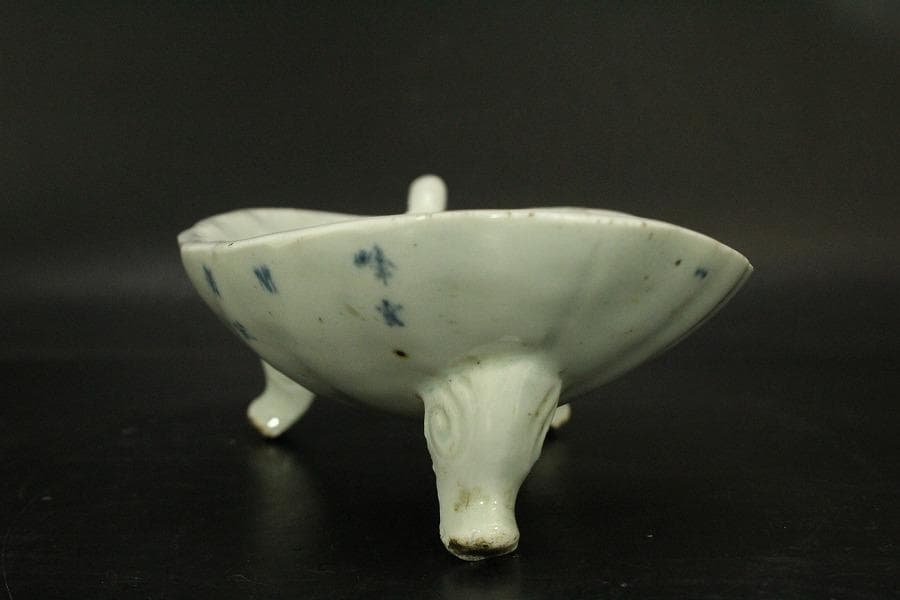 青花 葉形 三足 筆洗 匙付(A887)
