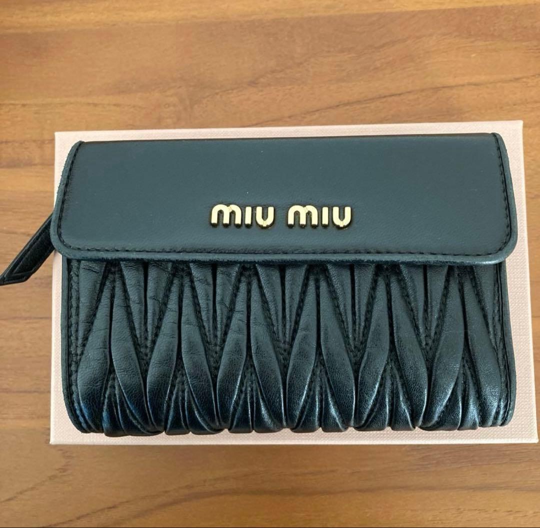 ミュウミュウ MIU MIU 財布 二つ折り財布 マテラッセ