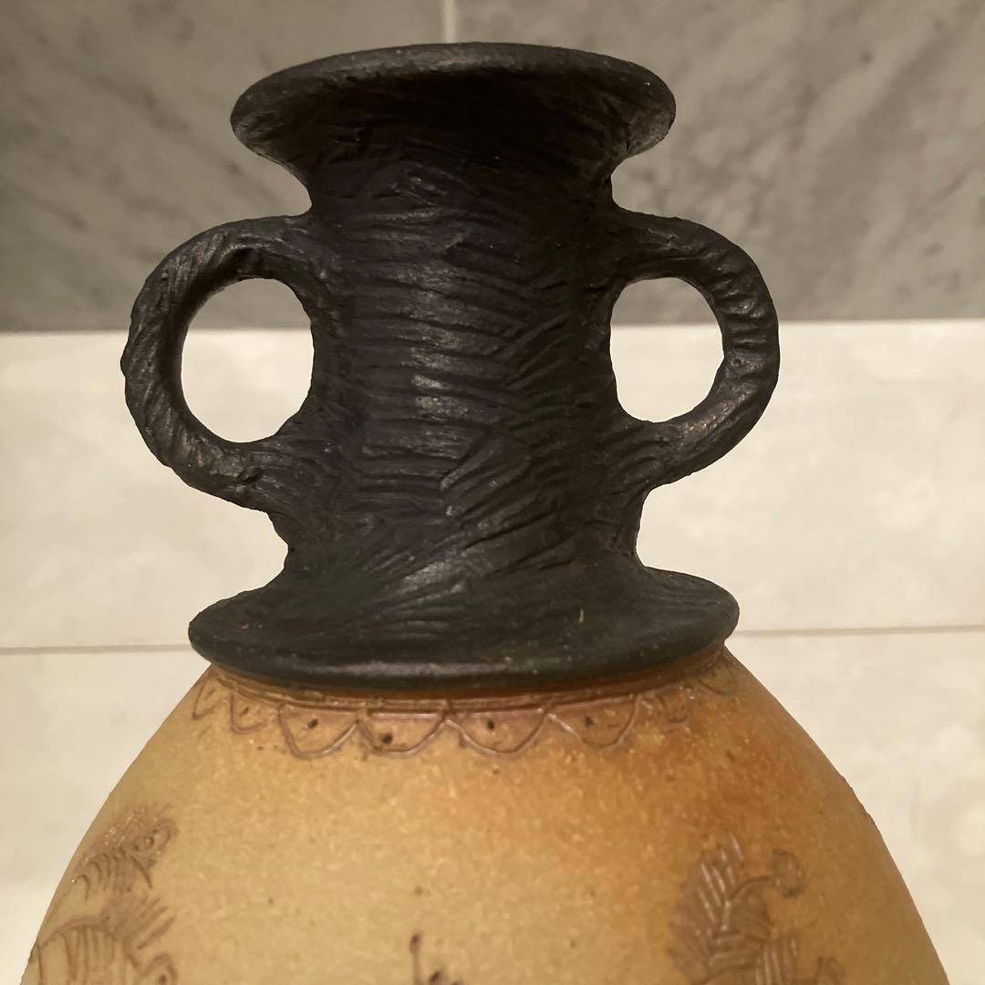 90 年代スリランカ作家Ajithさんが手掛けた雰囲気抜群の花瓶