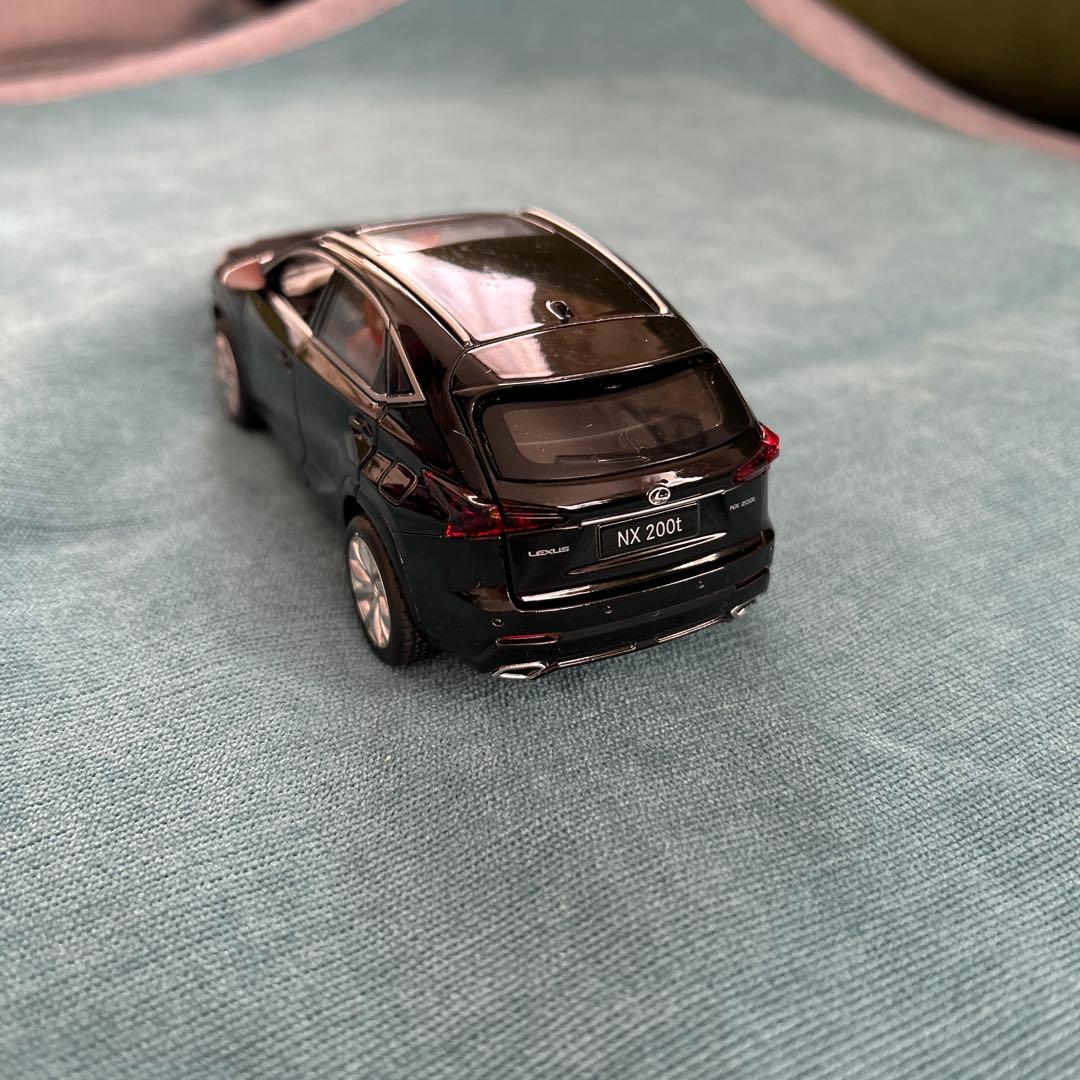 Lexus NX 200t ミニカー ブラック