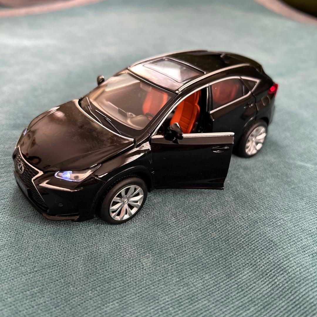 Lexus NX 200t ミニカー ブラック