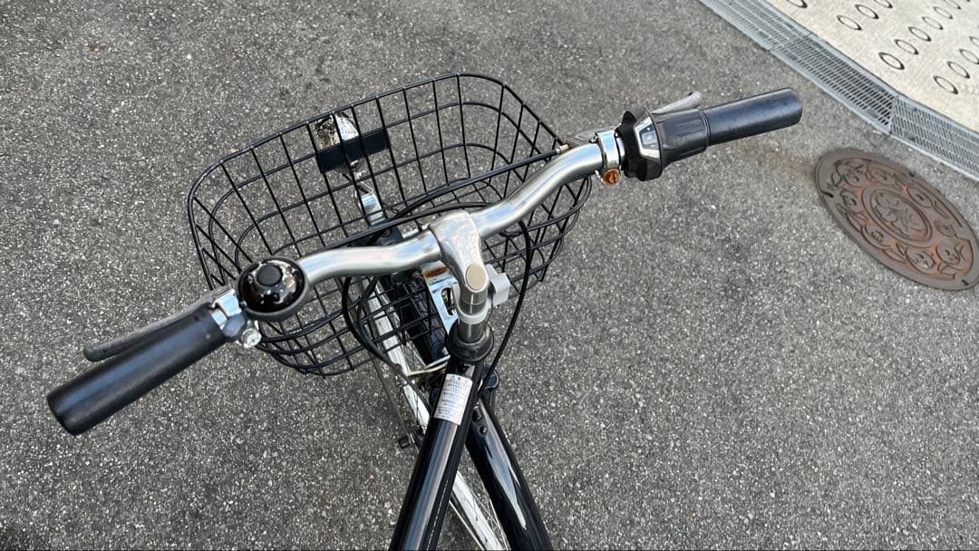 あさひの、シティサイクル 26インチ　黒 スチールフレーム 前バスケット付き