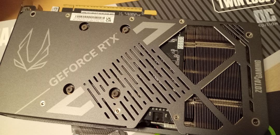 ZOTAC RTX 5070 訳あり
