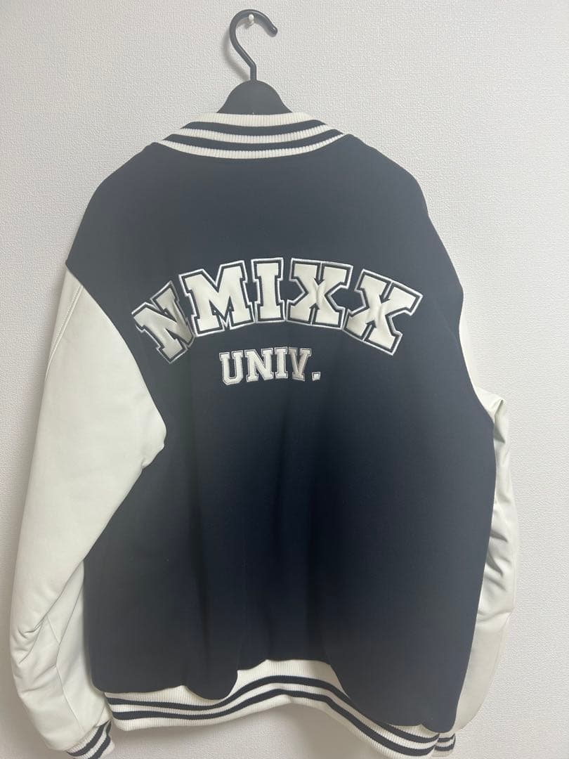 NMIXX XLサイズ スタジャン