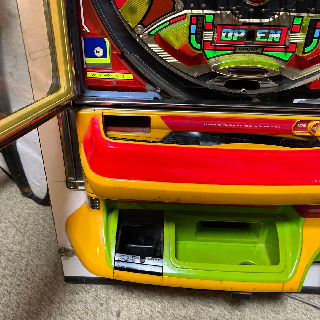 パチンコ実機　フィーバークイーン2 王冠セル