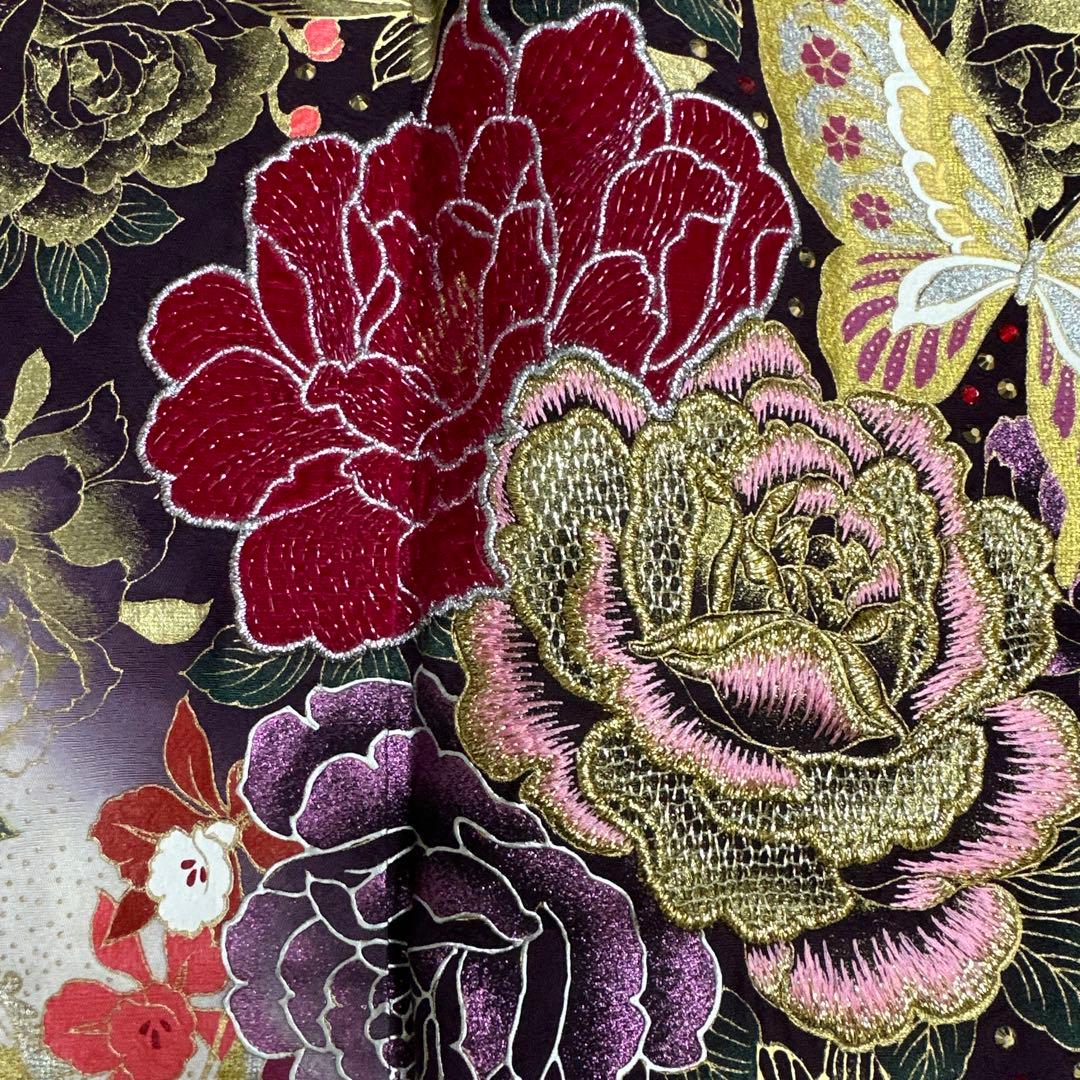 桂由美 落款あり 薔薇 蝶 ラインストーン 赤×紫×金 振袖