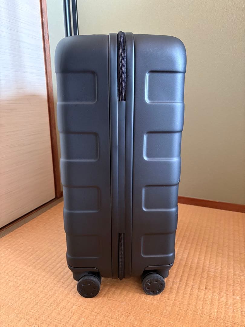 [価格の相談可] 無印良品　バーを自由に調節できる　ハードキャリーケース　３６Ｌ