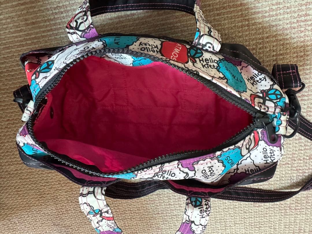 ［超美品］［値下げ中］atmos ハローキティ　ショルダーバッグ ポーター