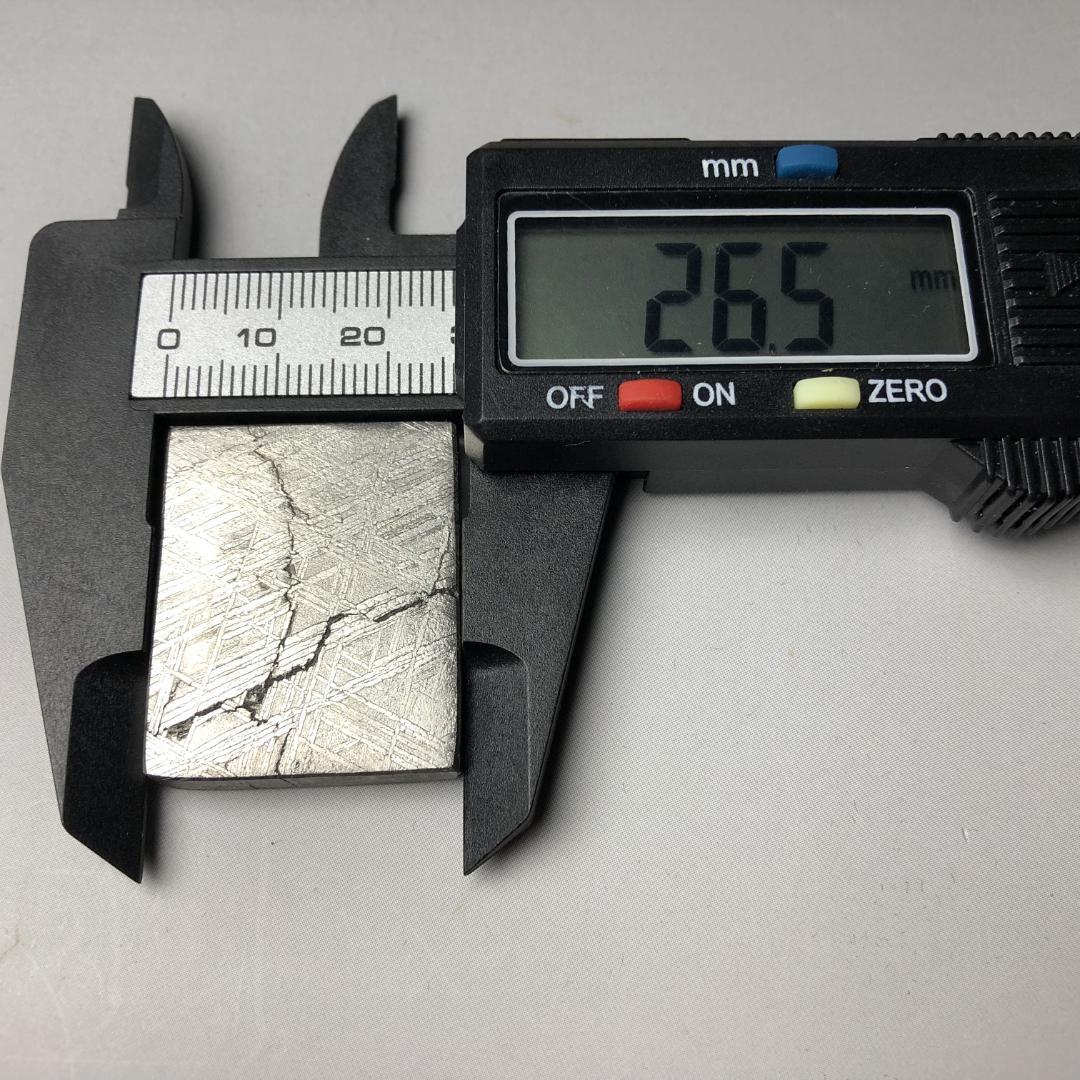 ムオニオナルスタ隕石　メッキ処理済み　　 鉄隕石　重さ約37ｇ