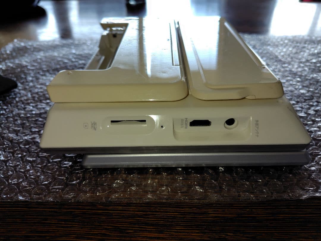 Panasonic DMP-BV300 ポータブルテレビ ブルーレイ リモコン付