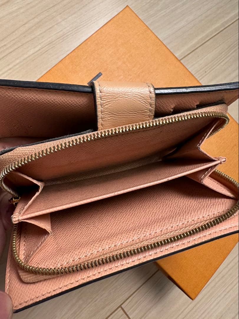 ルイヴィトン　LOUIS VUITTON ポルトフォイユジュリエット