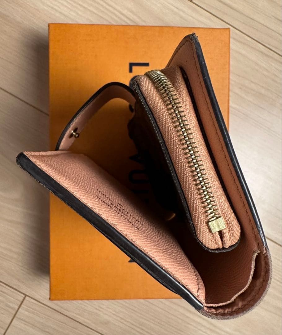 ルイヴィトン　LOUIS VUITTON ポルトフォイユジュリエット