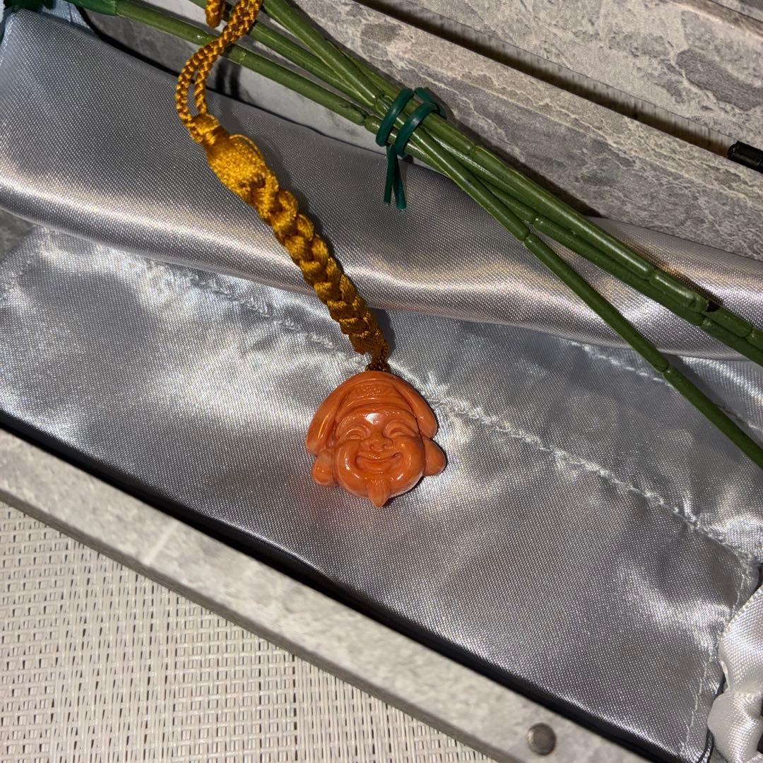 天然珊瑚 大黒様　珊瑚彫刻　根付 ストラップ 珊瑚　チャーム　縁起物　手彫り