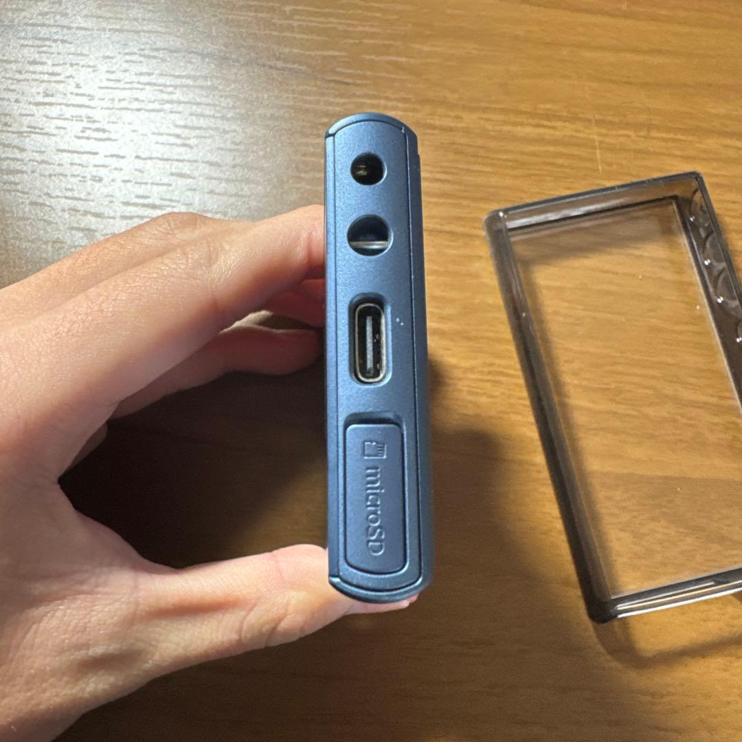 [美品]ウォークマン NW-A106 画面フィルム・ケース付きsbカード付き