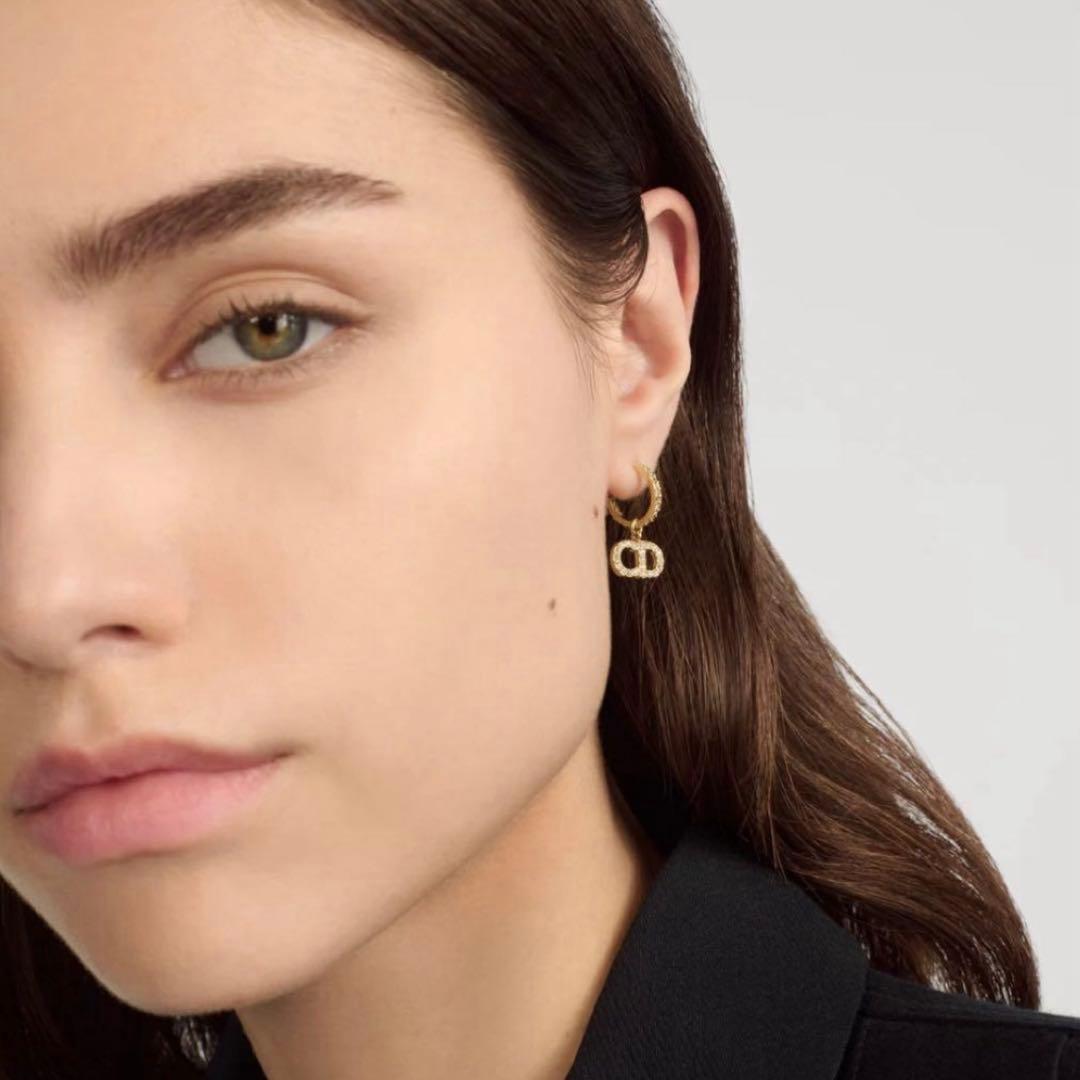 DIOR ロゴピアス クリスタル ゴールド