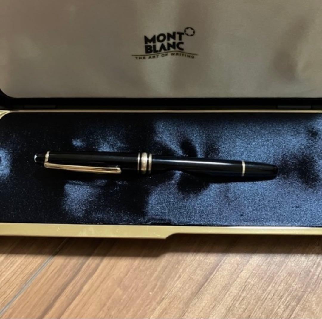 31年前の物です。MONT BLANC 万年筆 ケース付き　14k