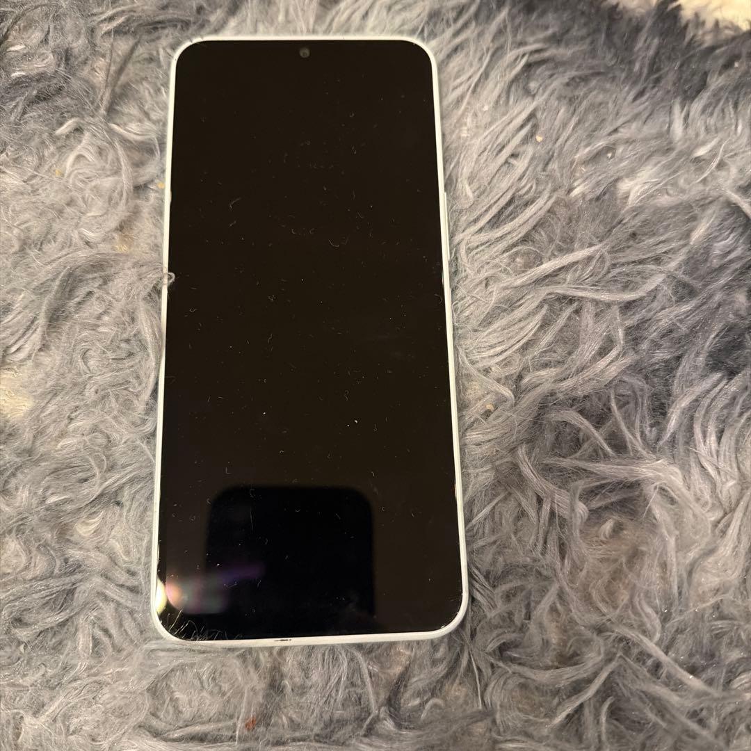 ホワイト スマートフォン デュアルカメラ