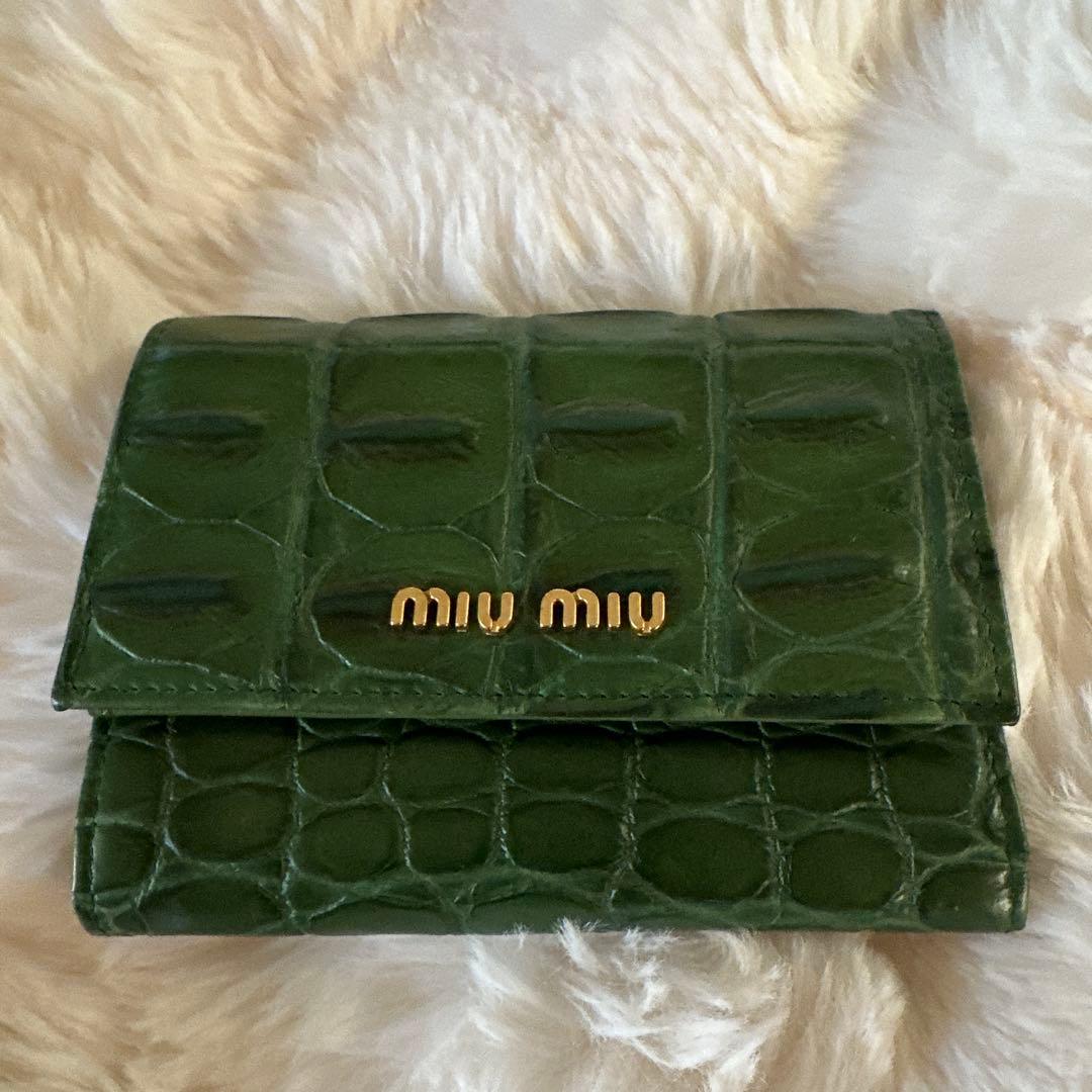 お値下げ¥19000→¥18000MIU MIU グリーン 三つ折り財布