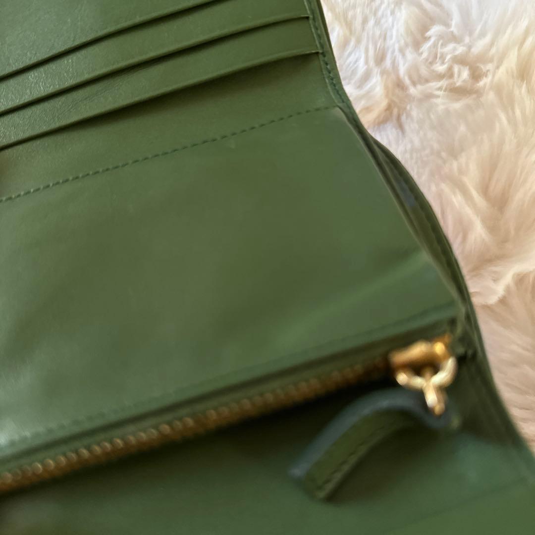 お値下げ¥19000→¥18000MIU MIU グリーン 三つ折り財布