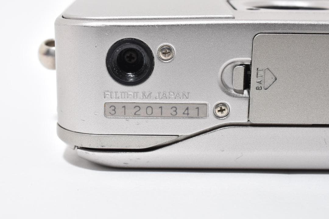 フジフィルム　TIARA II コンパクトフィルムカメラ